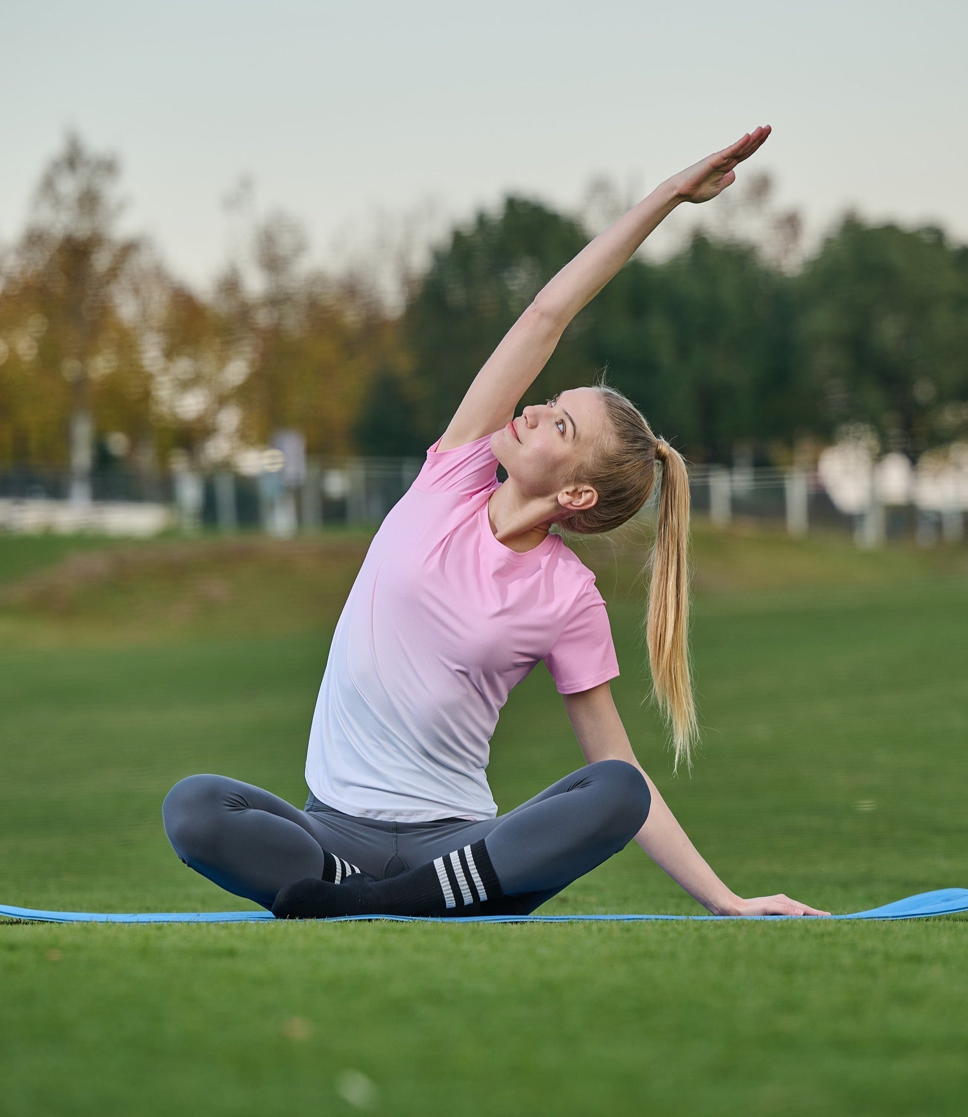 Outdoor Yoga: Finding Balance Under the Open Sky
